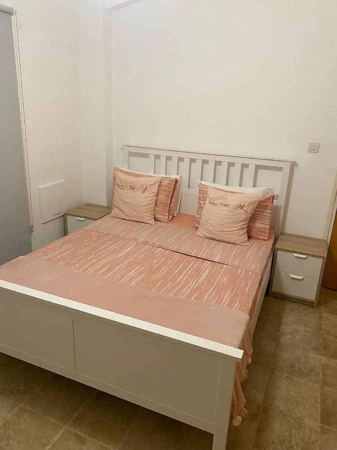 Villa Suncity Boutique Beachfront أيا نابا 0*,